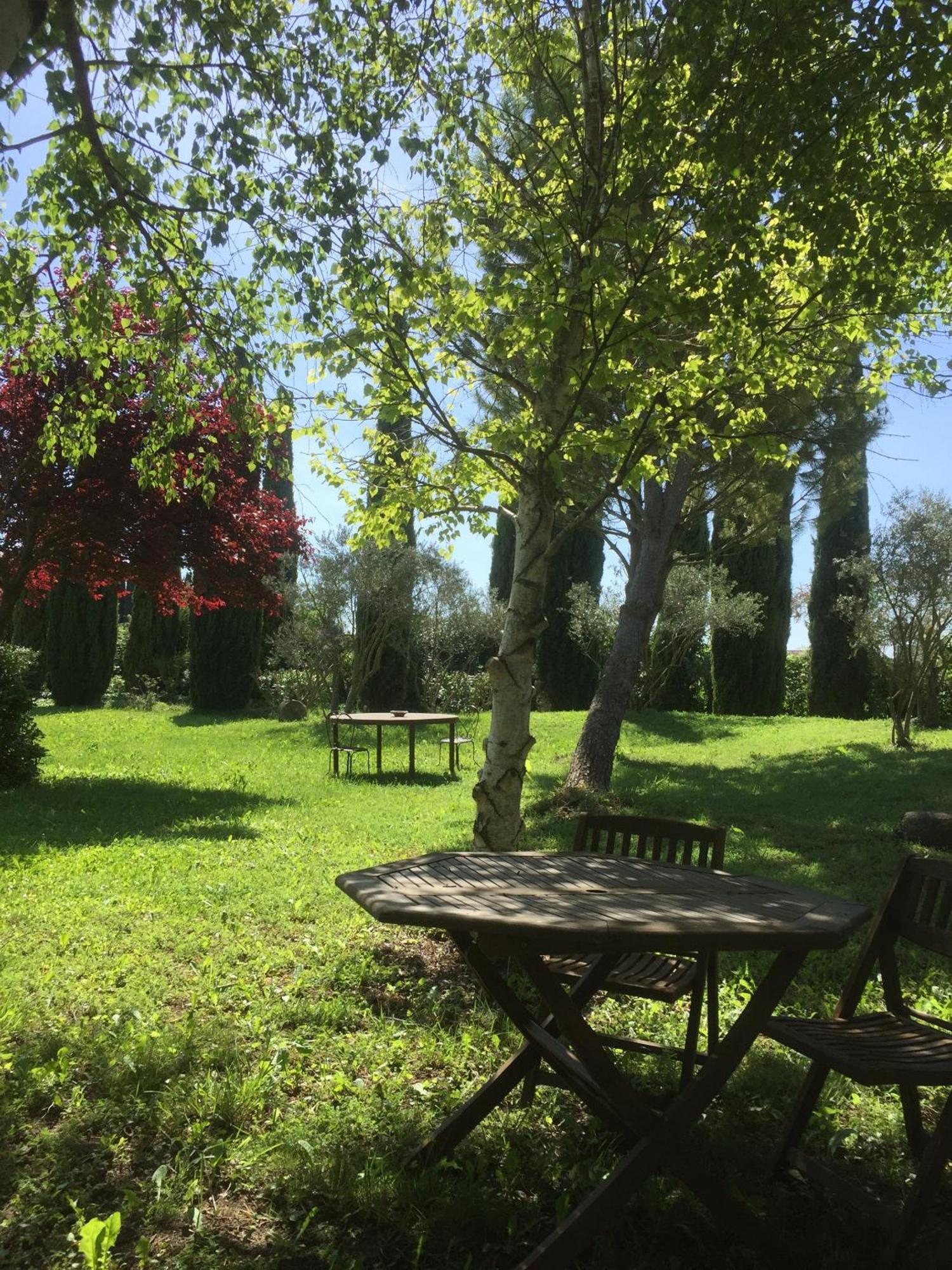 Fontaine Des Magnarelles Hotel Althen-des-Paluds Bagian luar foto